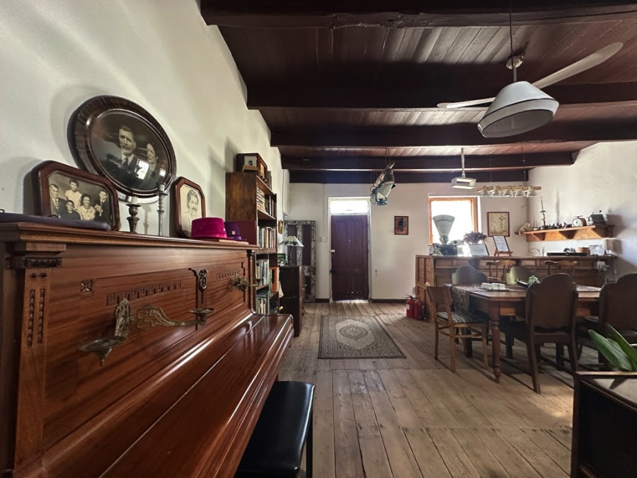 8 Bedroom Property for Sale in Barrydale Western Cape